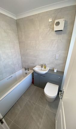 11, Cathedral Walk, Chelmsford photo 3