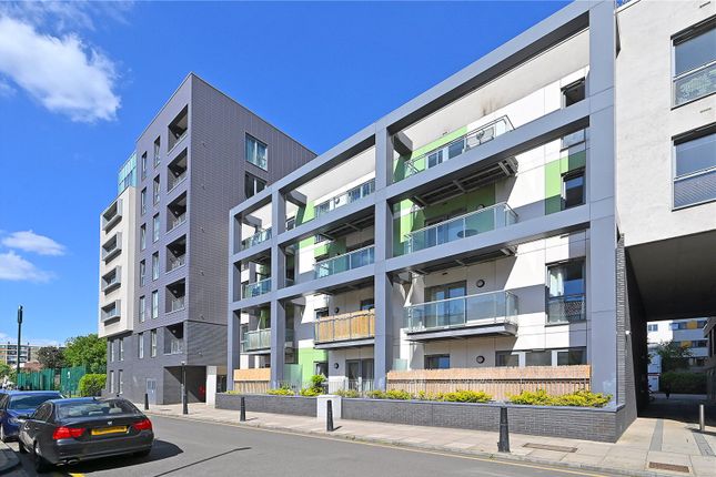 Flat G12, Hodgeson House, 26, Christian Street, London photo 3
