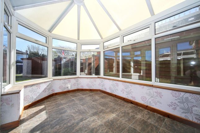 8 Abbey Court, Wigan photo 4