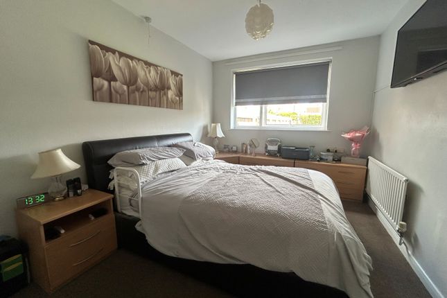 113, Shire Road, Corby photo 4