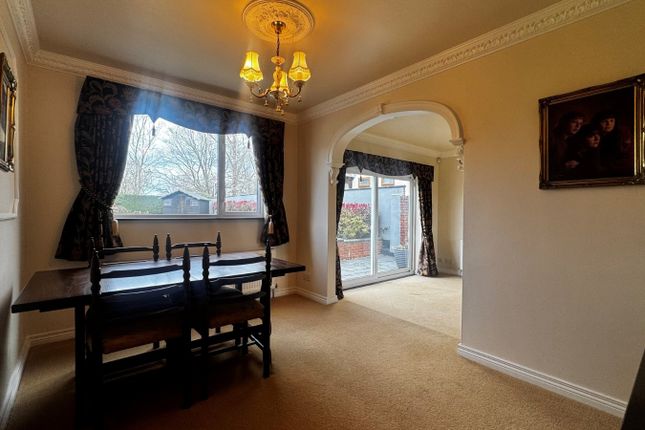 38, Queens Road, Wolverhampton photo 2