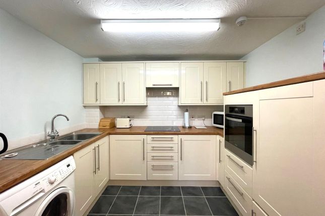 4 Castle View, Hockerill Street, Bishop's Stortford photo 2
