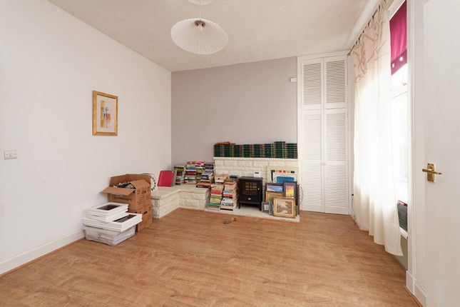 Melville Place, Carluke photo 3