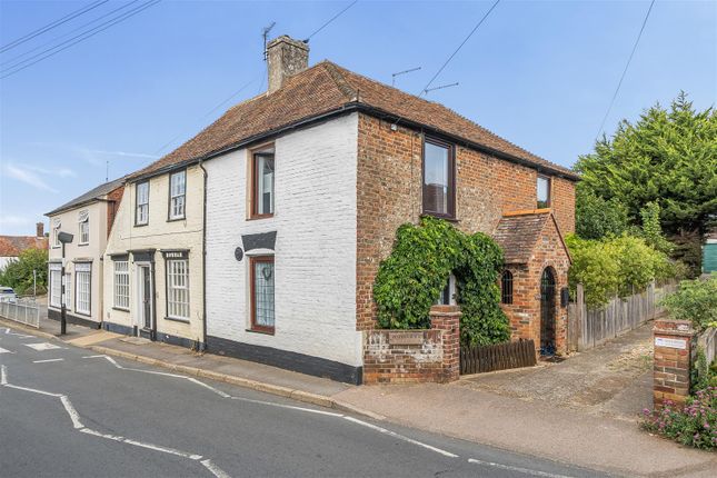 1-bed flat on 1 Bushley Cottage, High Street, Sandwich, £200,000