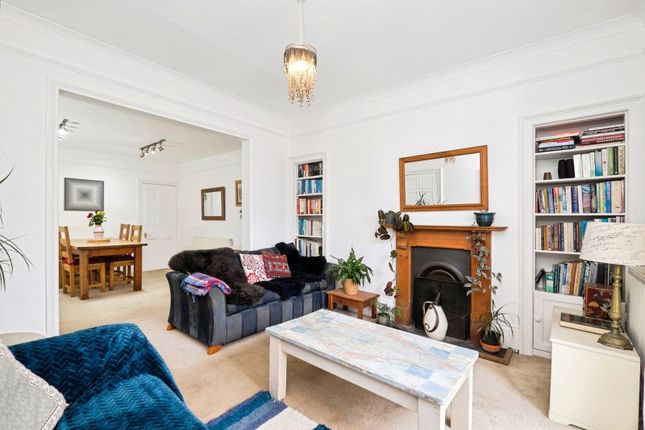 Flat 3, 3, Penrose Terrace, Cornwall photo 4