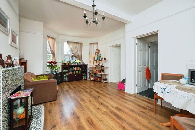Flat 14, Trevarra Court 30-32,, Bouverie Road West, Kent photo 2