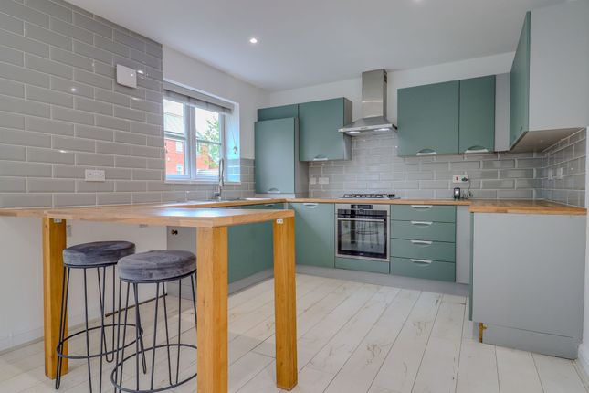 1 Stillington Crescent, Leicester photo 2
