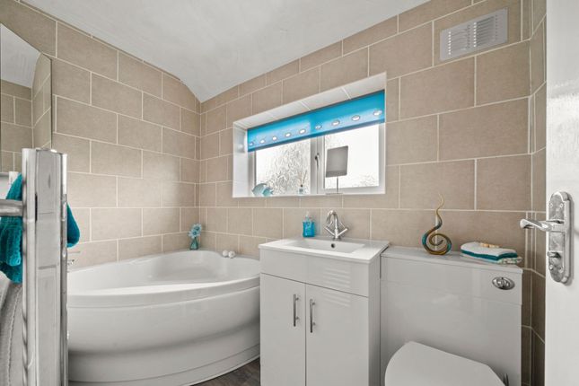 59 Eskdale Road, Wigan photo 4
