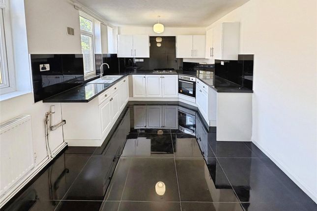 77, Smith Square, South Yorkshire photo 2