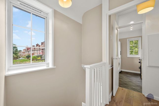 19A,, Bardney Road, Morden photo 4