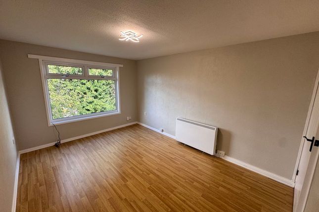 20, Elliott Drive, Gateshead photo 4