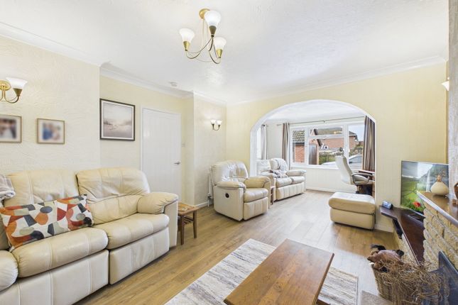 34, Hingham Road, Attleborough photo 4