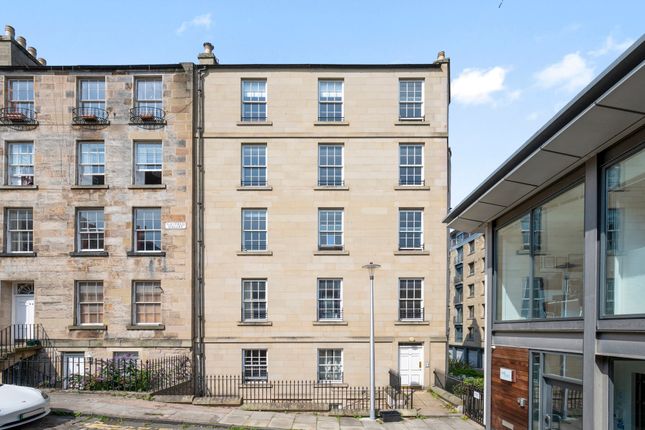 Thumbnail Flat for sale in Gayfield Square, New Town, Edinburgh