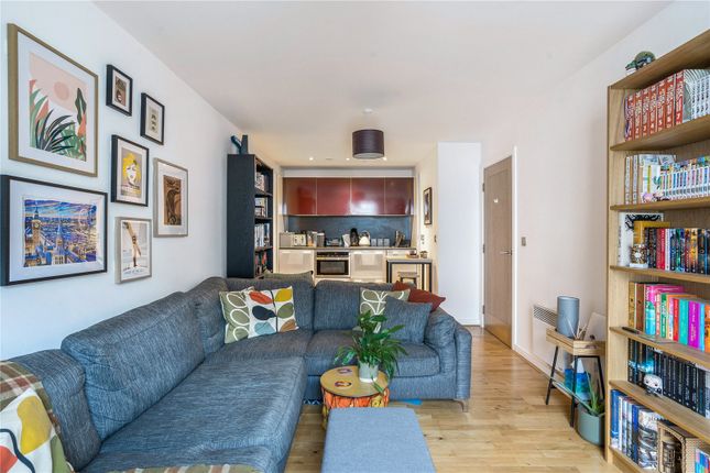 Flat for sale in Gloucester Street, Clifton, Bristol, Somerset