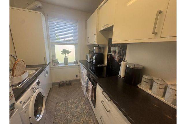 63, Brodie Avenue, Dumfries photo 4