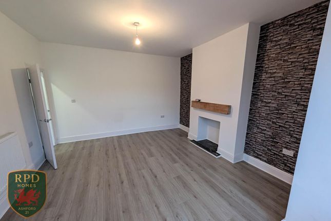 Maesquarre Road, Ammanford photo 3