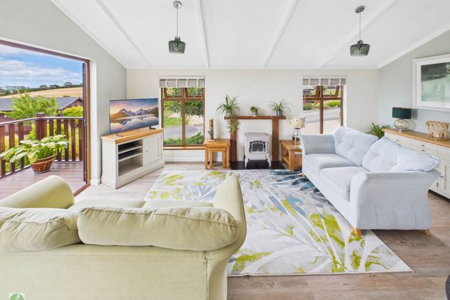 4 Acorn View, Oaklands Park, Polperro Road, Looe photo 2