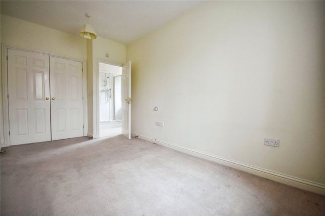 Terraced house for sale in Parkside Road, Reading