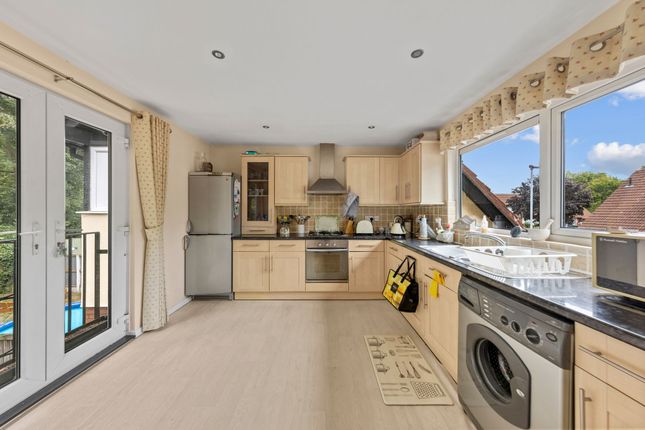 28 Nansen Close, Warrington photo 3