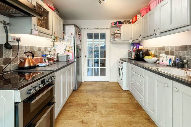 5, Solway Close, West Sussex photo 4