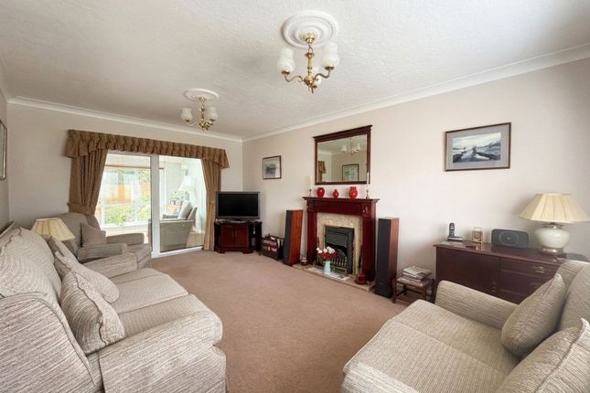 4 Beatrice Road, Manchester photo 3