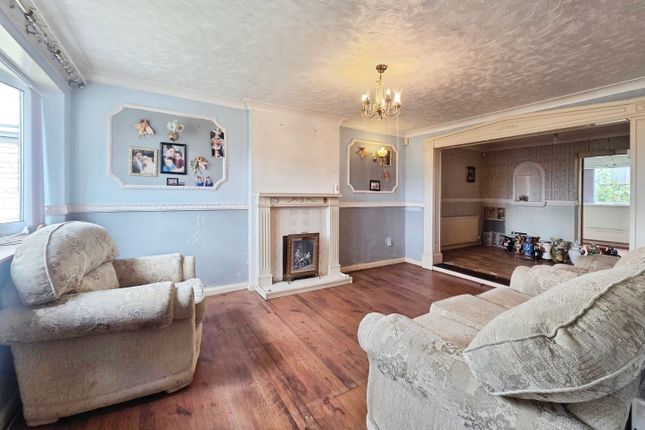 2, Perth Close, Mexborough photo 2