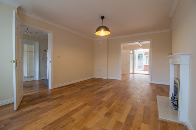 1, Fern Drive, Spalding photo 4