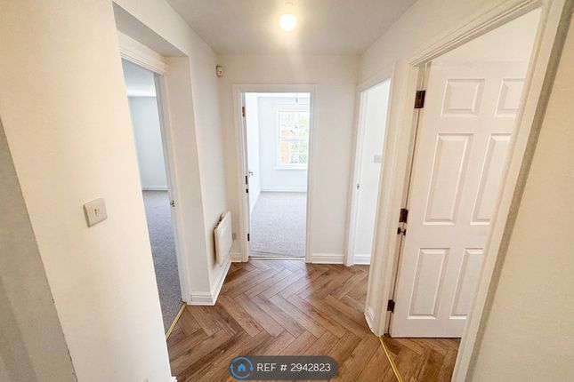 Flat, Derngate, Northampton photo 2