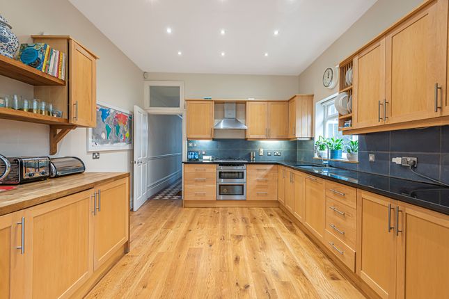 44, Wilton Road, London photo 5