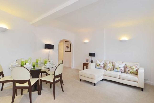 Thumbnail Flat to rent in Hill Street, Mayfair, London