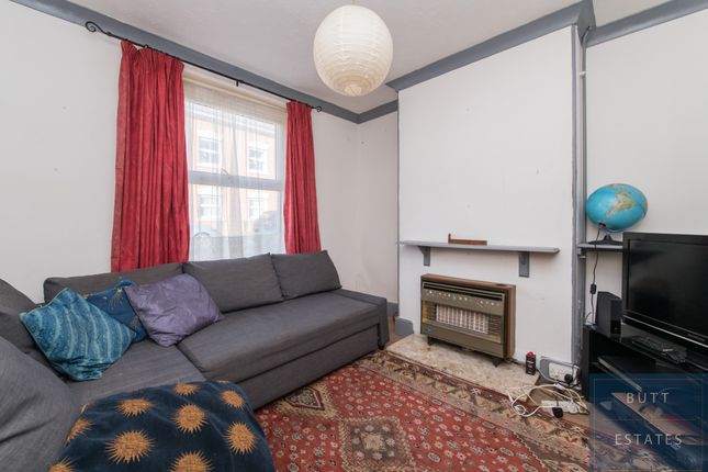 15 Victoria Road, Exeter photo 3