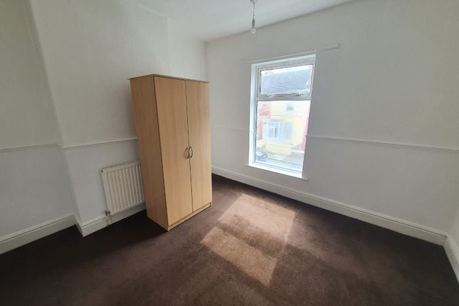 Terraced house to rent in Jubilee Road, Doncaster