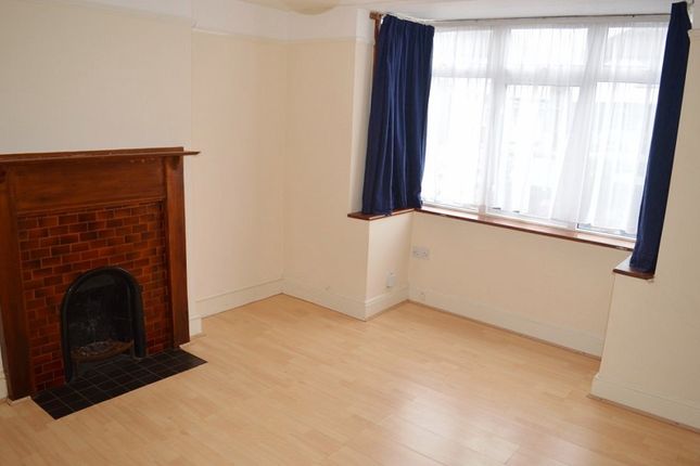1, Chase End, Epsom photo 3