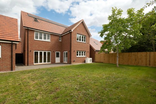 11a, Woodfield Road, Highfields Caldecote photo 4