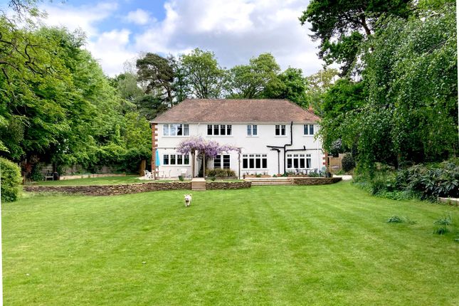 Anvil House, Park Road, Stoke Poges photo 2