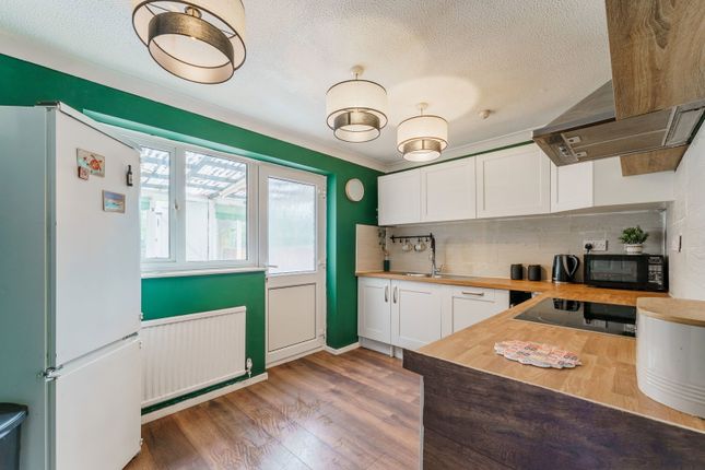 71, Willow Rise, Selby photo 4