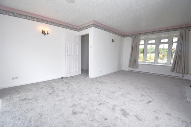8, Avon Drive, York photo 5