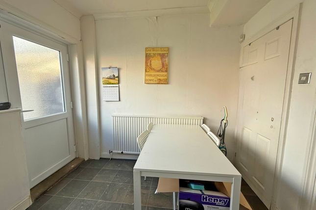 7, Linden Road, Scarborough photo 4