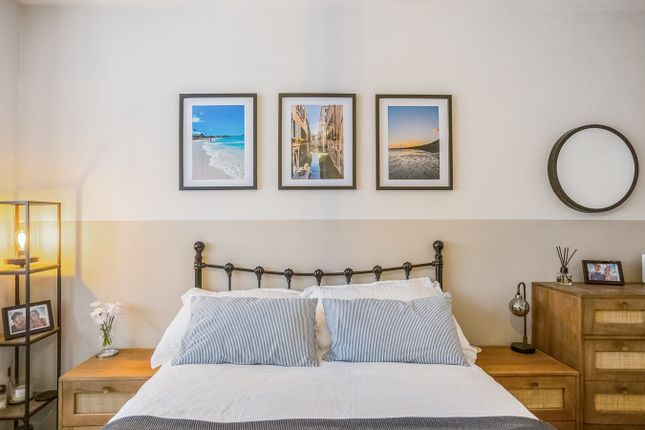 Flat for sale in Seaford Road, London