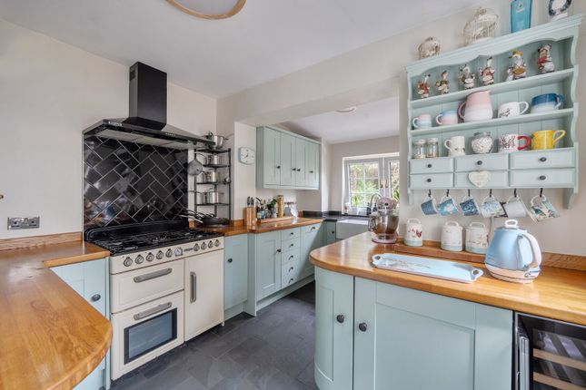 66, Alexandra Road, Warlingham photo 4