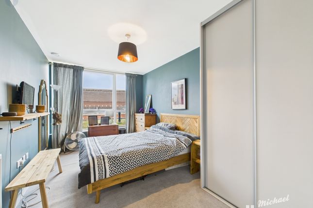 Flat 19, Aylesbury photo 4