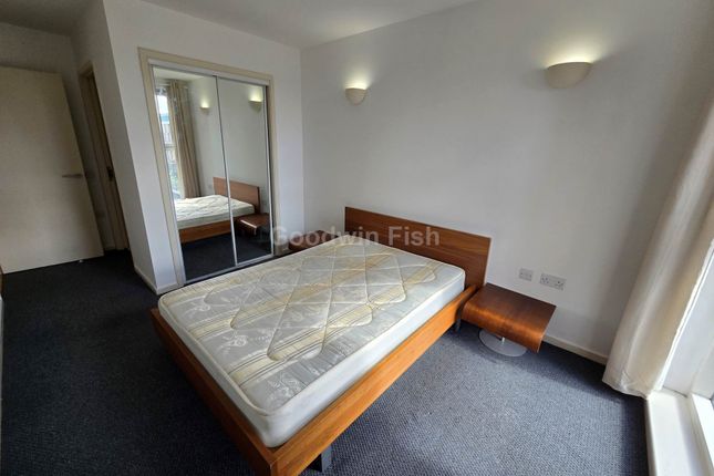Flat to rent in Skyline Central, 50 Goulden Street, Manchester
