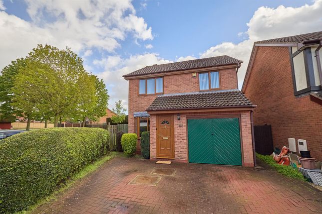 Detached house for sale in Hardy Close, Hinckley LE10