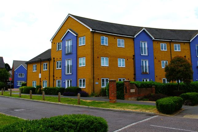 Thumbnail Flat for sale in Chartwell Lane, Longfield, Kent