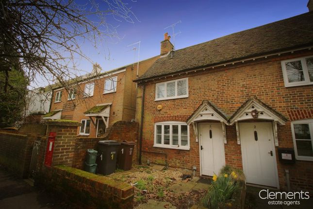 End terrace house to rent in Frogmore, St.Albans AL2