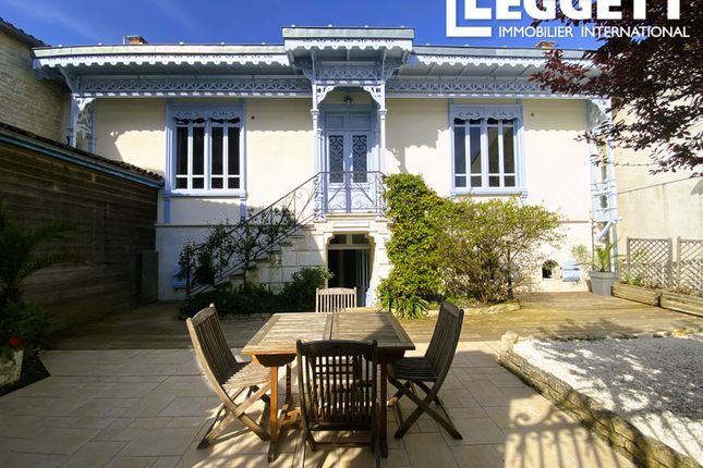 Thumbnail Villa for sale in Sainte-Marie-De-Ré, Charente-Maritime, Nouvelle-Aquitaine