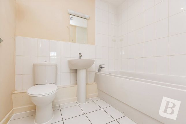Flat 7,, Faraday Court, Basildon photo 3