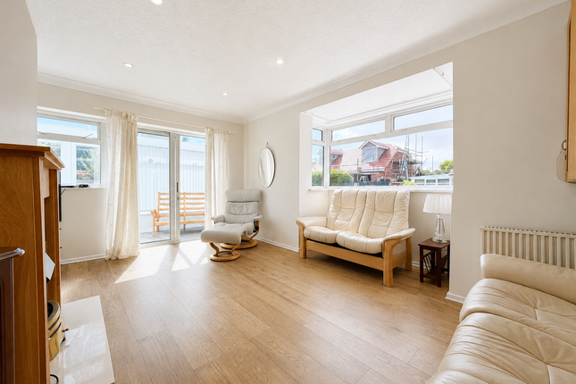 3, Chestnut Drive, Deal photo 2