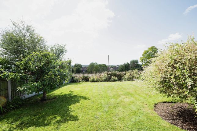 Bungalow for sale in Lawns Way, Collier Row, Romford, Essex