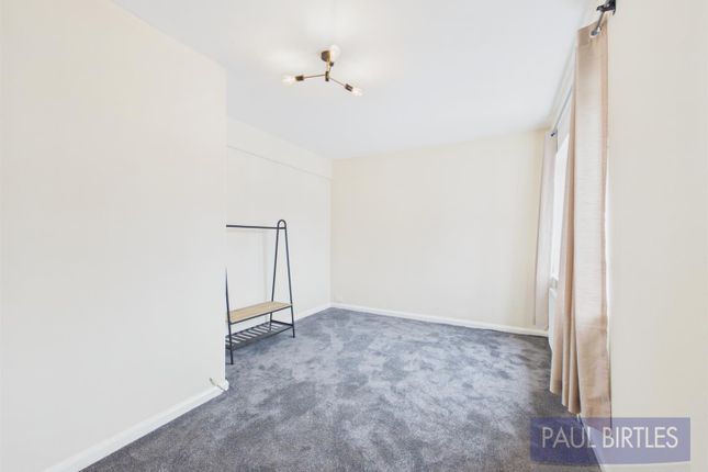 426A, Flixton Road, Manchester photo 4